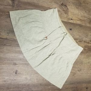 American Eagle skirt light green
